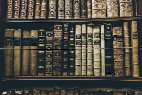 historical setting in a novel, period piece, period setting, historical fiction